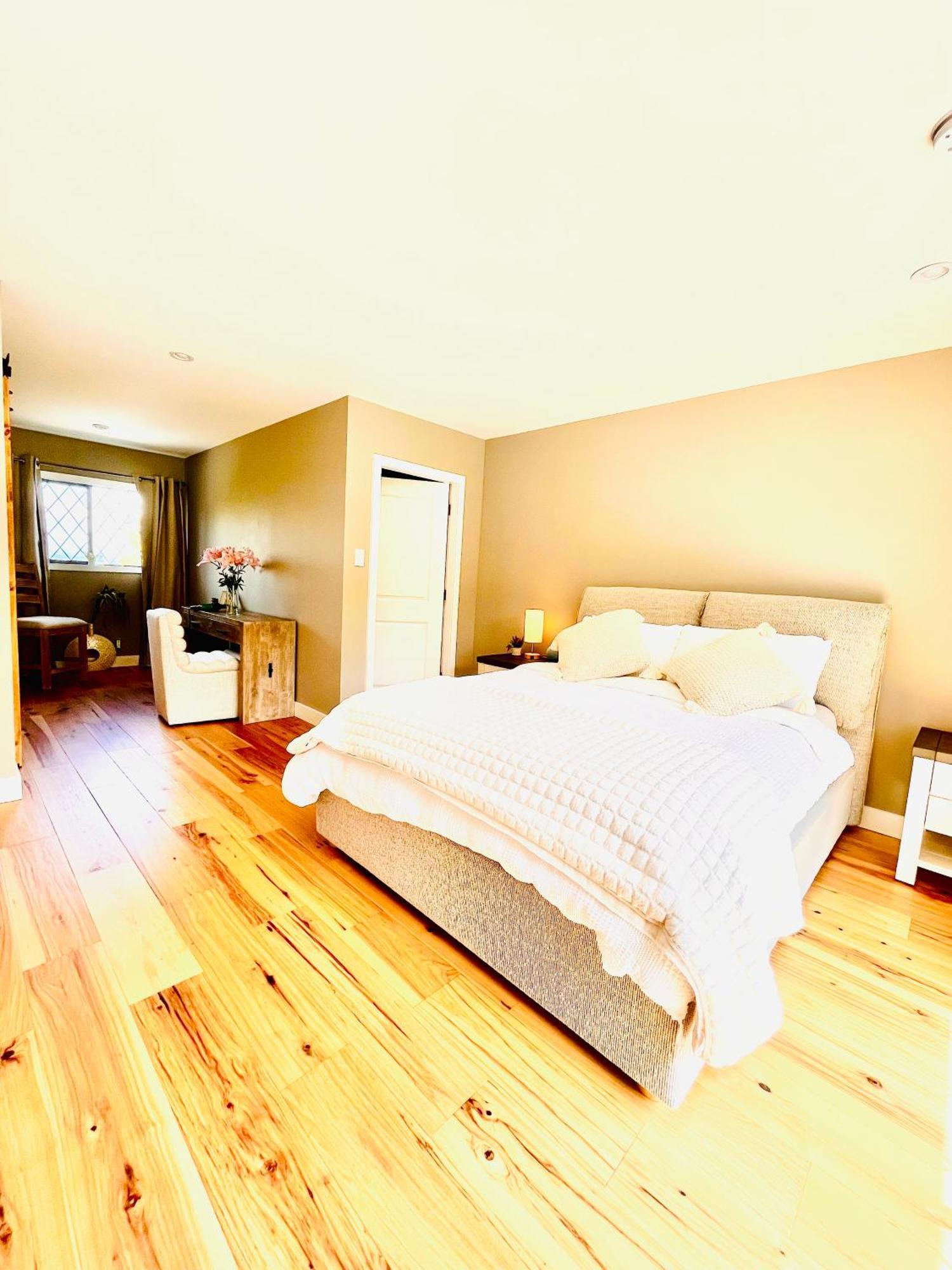 Oceanside Manor - Fancy Room - Golf Course & Beach View Qualicum Beach Exteriör bild