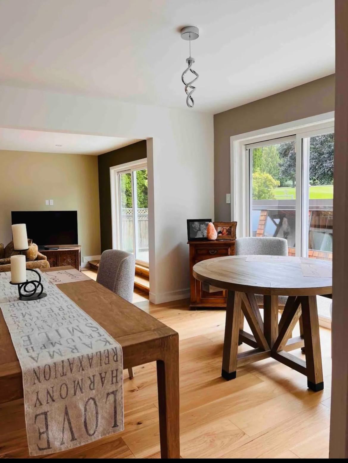 Oceanside Manor - Fancy Room - Golf Course & Beach View Qualicum Beach Exteriör bild