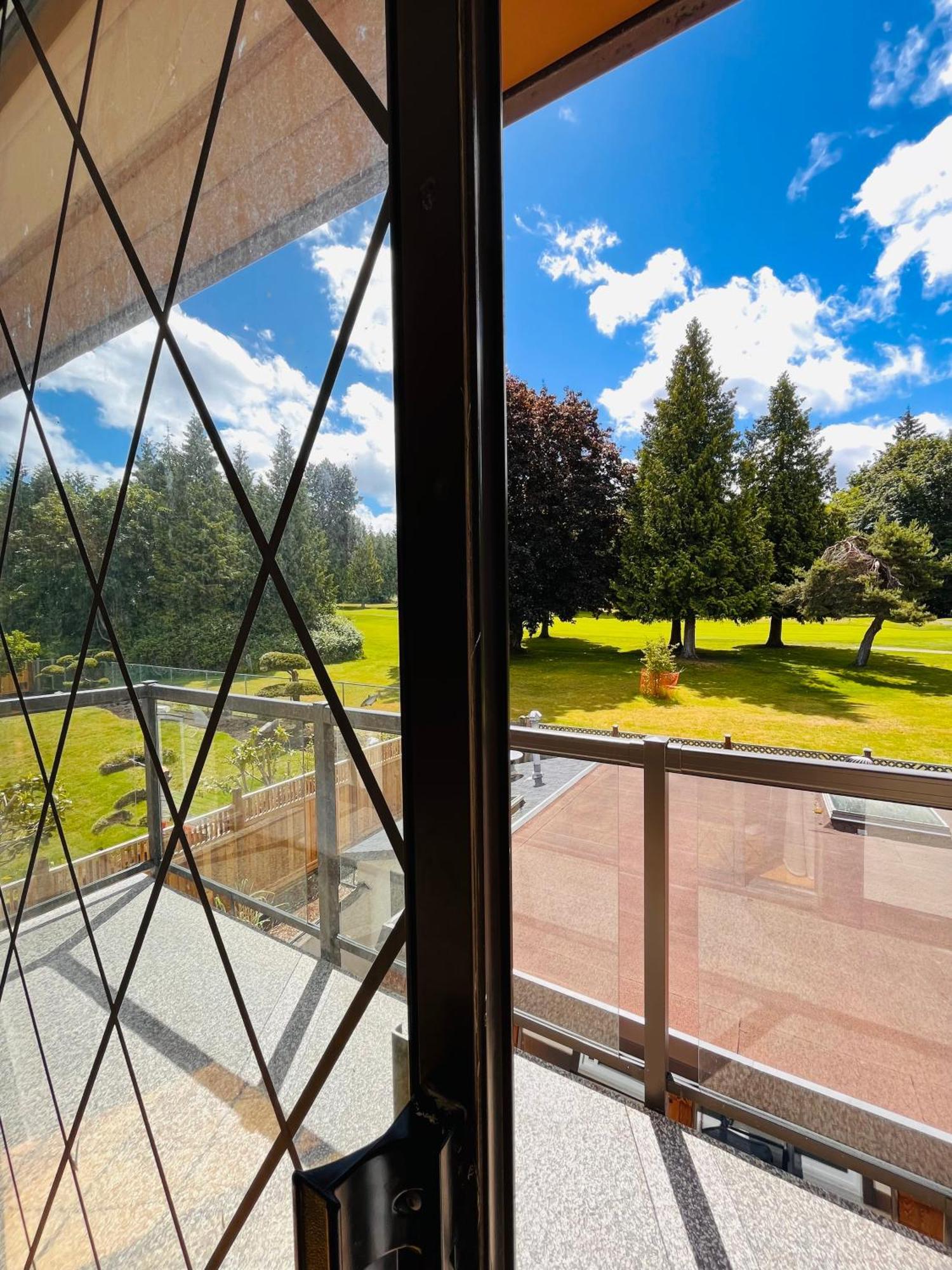 Oceanside Manor - Fancy Room - Golf Course & Beach View Qualicum Beach Exteriör bild